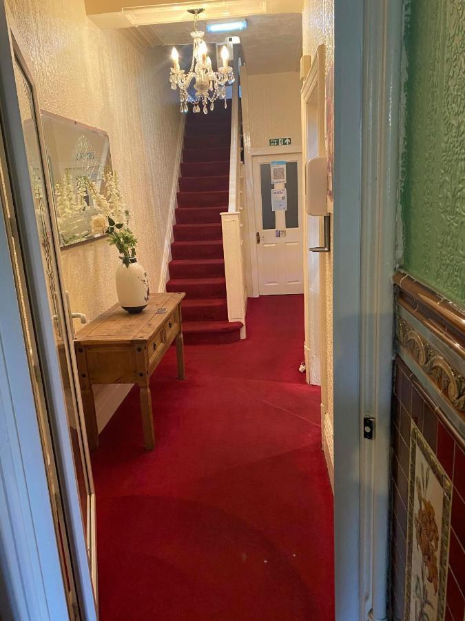 Hotel Jeanne Blackpool Eksteriør billede